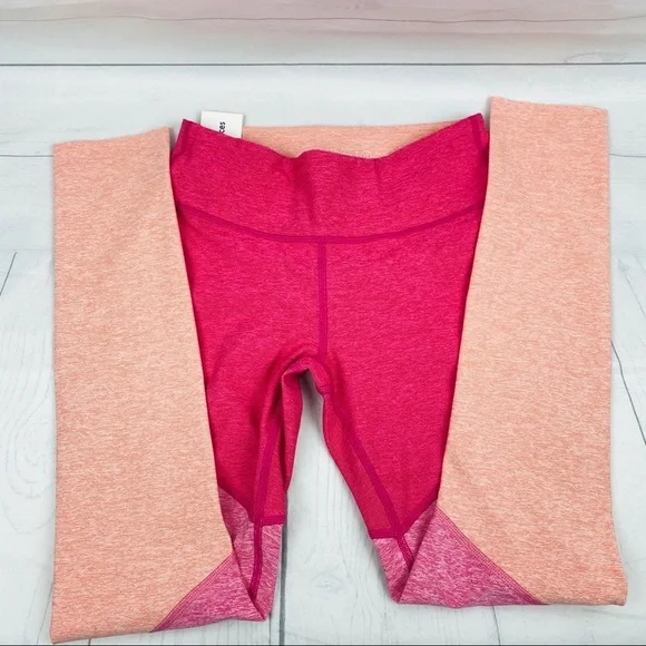 Outdoor Voices| Flamingo Leggings - Picture 5 of 7